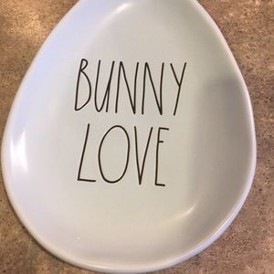 Rae Dunn Easter plate